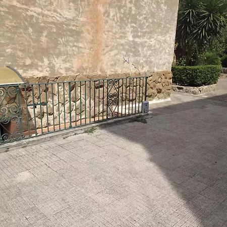 Garbatella Seminterrato Apartment Rom