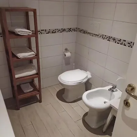 Garbatella Seminterrato Appartement